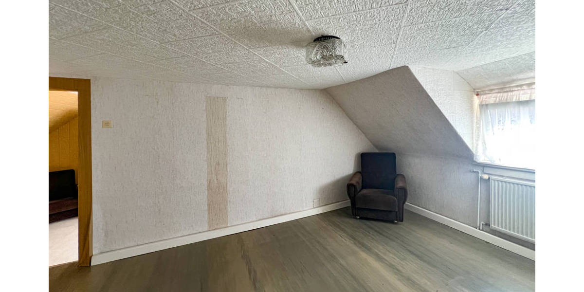 Einfamilienhaus Am Ettersberg / Berlstedt Berlstedt - 5 Zimmer, 118 m&sup2;, 175.000&euro; | Angebot:26127289