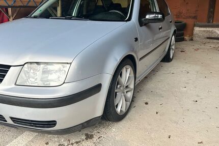 VW Bora 330.000 km 4.000 &euro; Erfurt 99089
