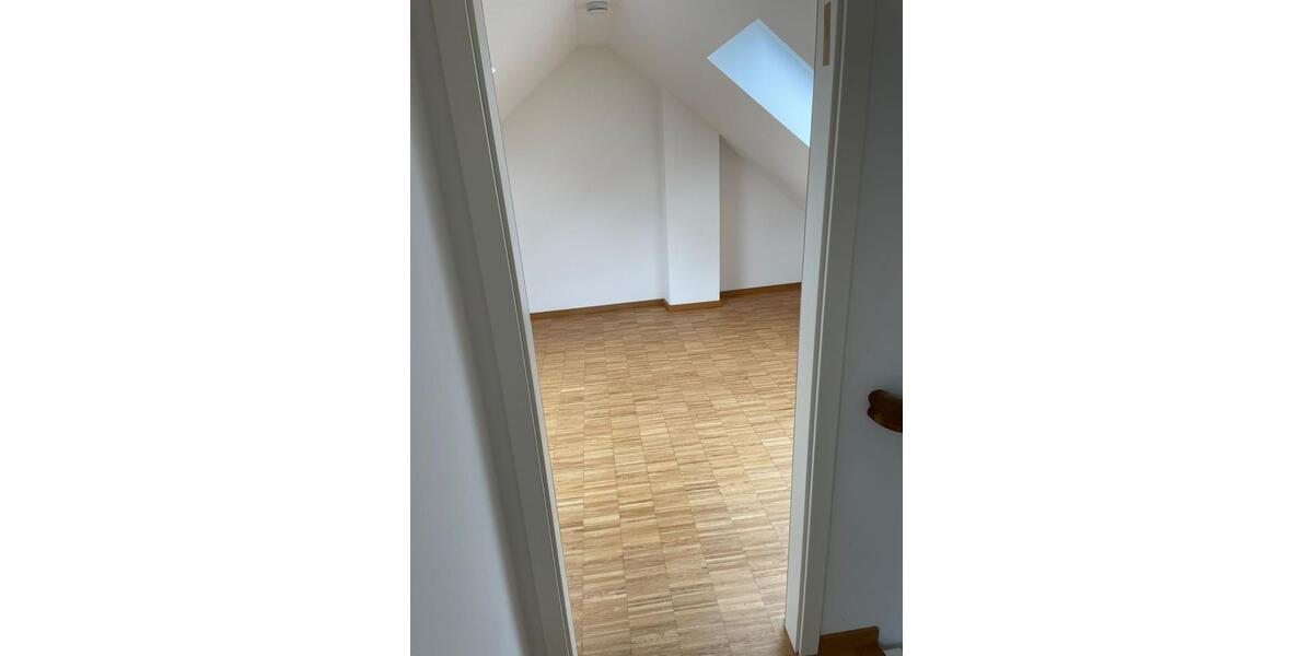 Maisonettenwohnung Erfurt Daberstedt - 4 Zimmer, 101 m&sup2;, 1.310&euro; | Angebot:25120809