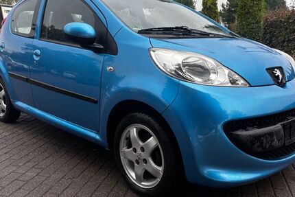 Peugeot 107 88.000 km 2.900 &euro; Erfurt 99085