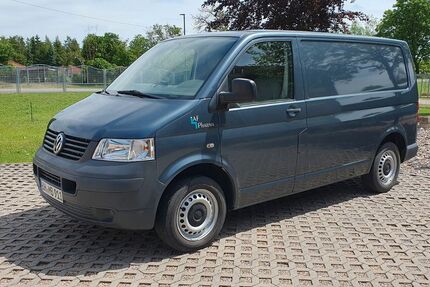 VW T5 Transporter 214.000 km 8.000 &euro; Sundhausen 99947