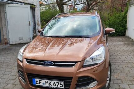 Ford Kuga 76.000 km 8.500 &euro; Erfurt 99099