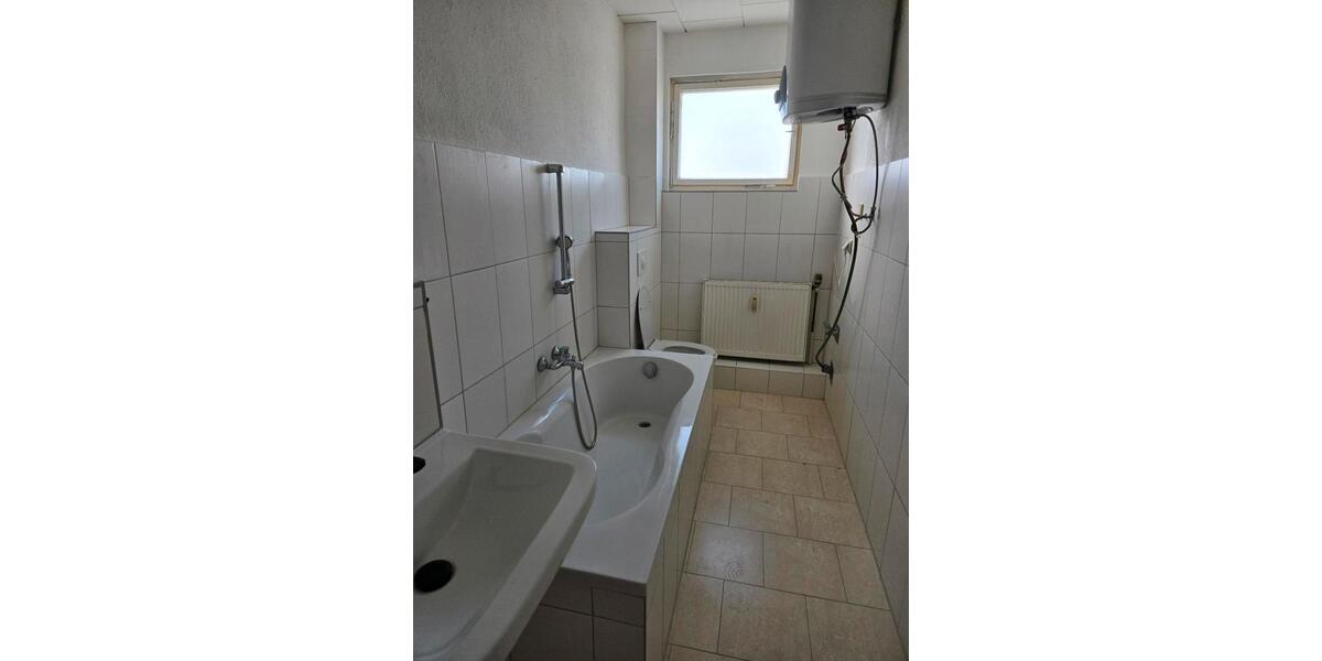 Etagenwohnung Straußfurt - 3 Zimmer, 70 m&sup2;, 780&euro; | Angebot:25543322