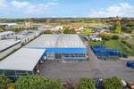 ca. 2.300 m² Lager- und Produktion | überdachtes Außenlager | Portalkräne | großes Grundstück zimmer