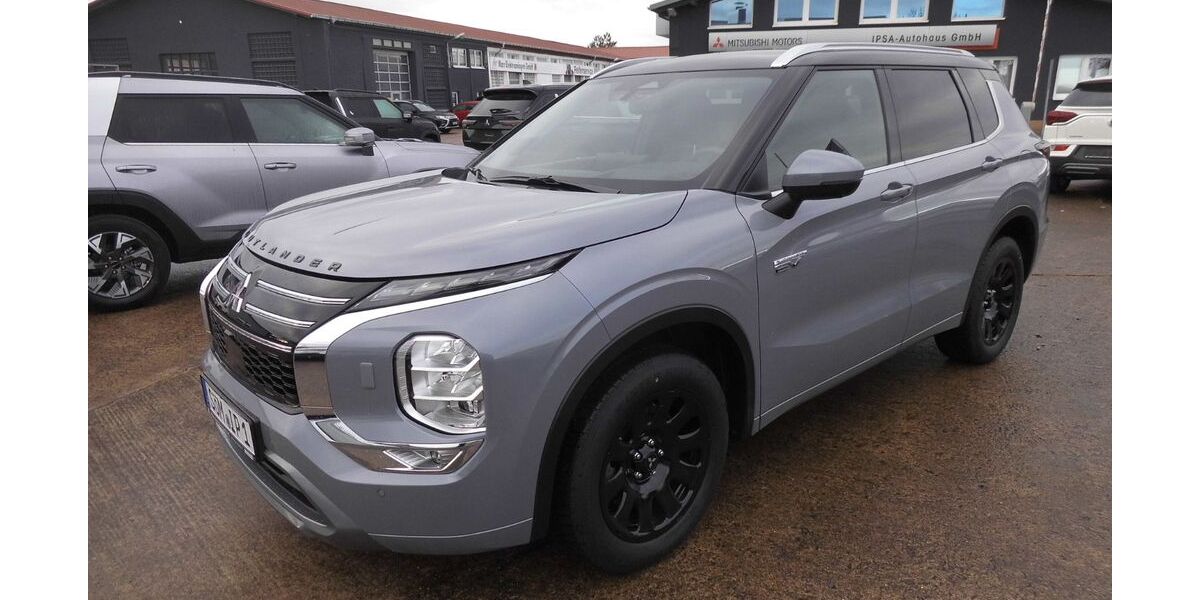 Mitsubishi Outlander 8.500 km 52.990 &euro; Sömmerda 99610