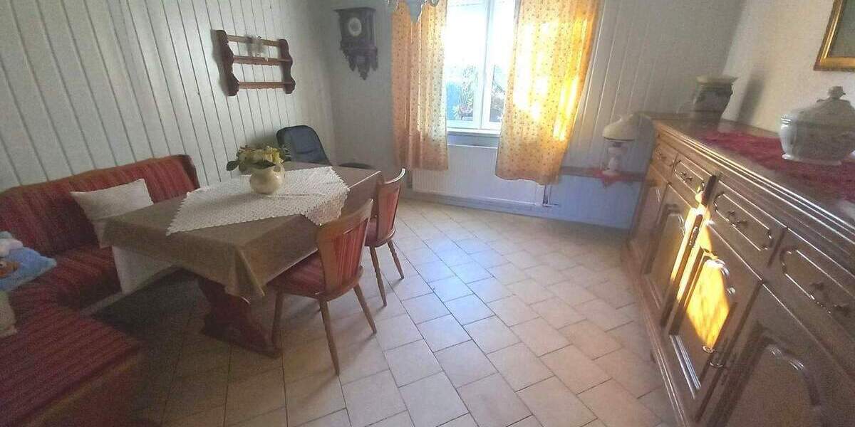 Einfamilienhaus Ballhausen - 5 Zimmer, 120 m&sup2;, 160.000&euro; | Angebot:25704590