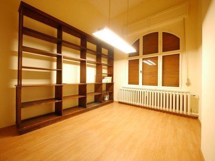 Gewerbeobjekt Weimar Nordvorstadt - 5 Zimmer, 155 m&sup2;, 935&euro; | Angebot:25797699