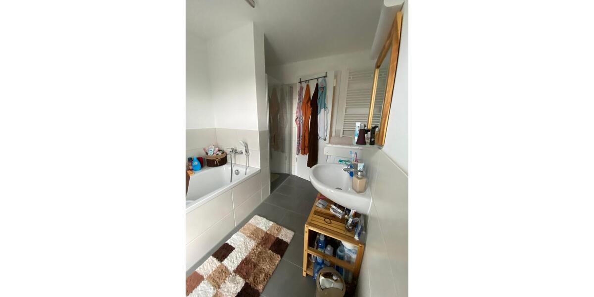 Etagenwohnung Erfurt Linderbach - 3 Zimmer, 71 m&sup2;, 846&euro; | Angebot:26250025