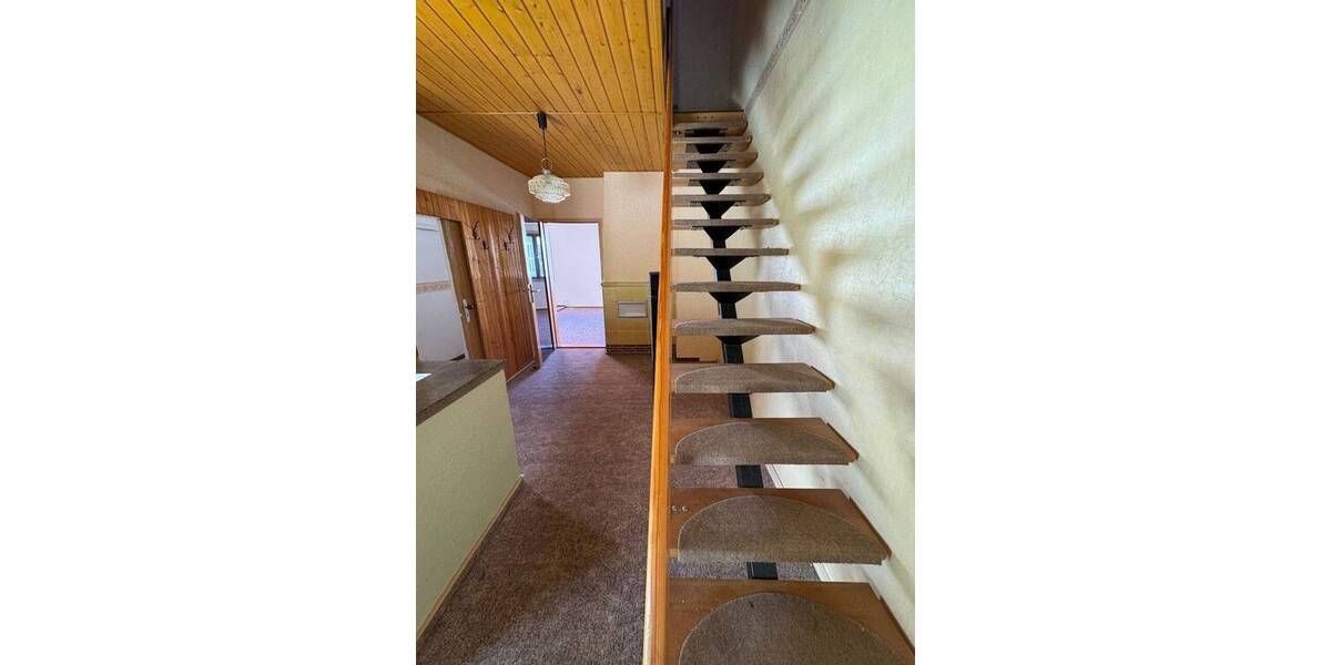 Reihenmittelhaus Ohrdruf - 4 Zimmer, 96 m&sup2;, 45.000&euro; | Angebot:25682864