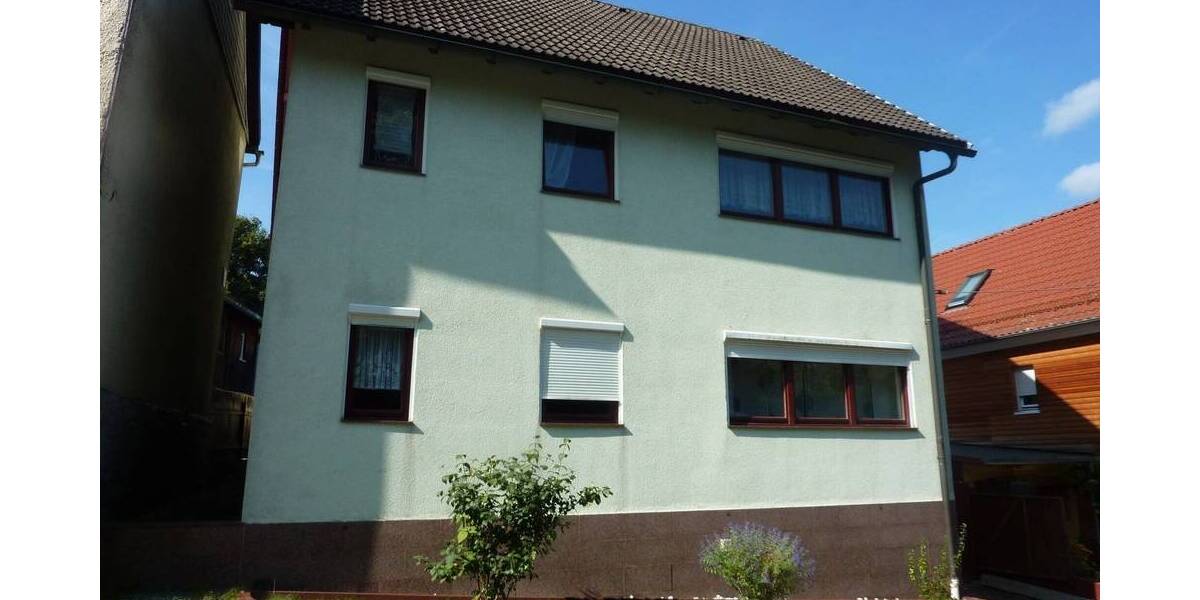 Mehrfamilienhaus, Wohnhaus Geratal - 8 Zimmer, 166 m&sup2;, 139.000&euro; | Angebot:25685476