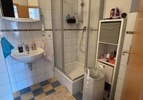 Zwischenmiete!!-Möblierte 1-Zimmer-Wohnung mit Balkon in Uni-Nähe