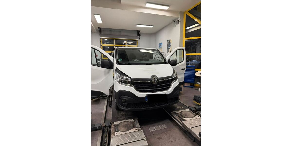 Renault Trafic 91.289 km 15.500 &euro; Weimar 99425