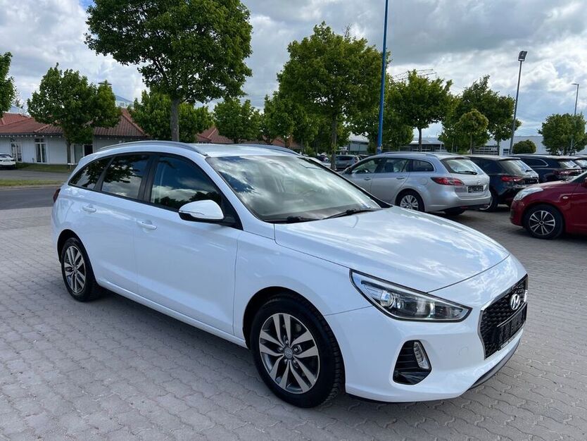 i30