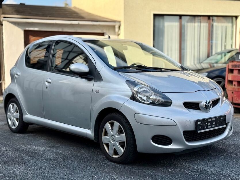 Toyota Aygo (X) 135.025 km 2.400 € Rudolstadt 07407