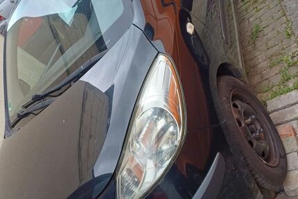 Hyundai i10 197.000 km 1.599 &euro; Brüheim 99869