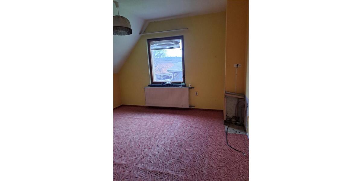 Einfamilienhaus Stadtilm - 7 Zimmer, 120 m&sup2;, 115.000&euro; | Angebot:24533046