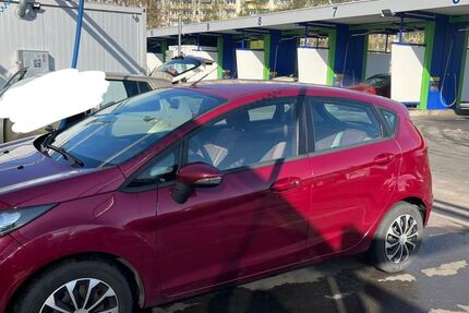 Ford Fiesta 200.000 km 2.700 &euro; Erfurt 99092