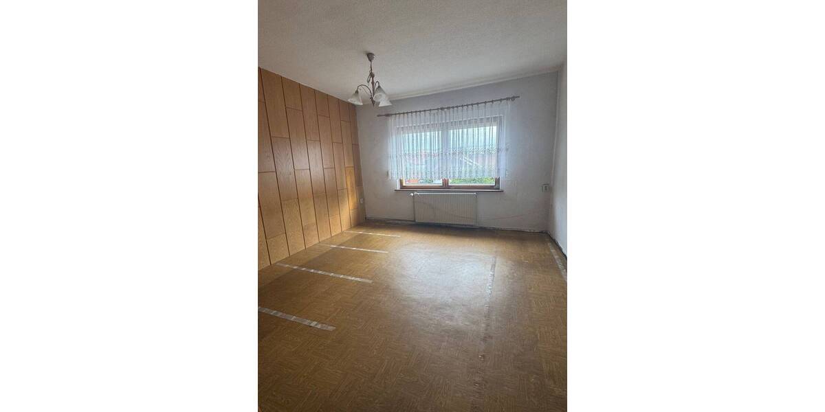 Einfamilienhaus Erfurt Hochheim - 1 Zimmer, 182 m&sup2;, 320.000&euro; | Angebot:26820058