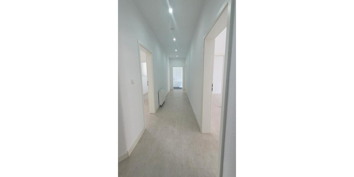 Jetzt einziehen und erst im Januar Miete zahlen!!! 3 zimmer