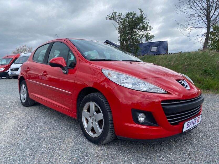 Peugeot 207 114.900 km 3.780 € Weimar 99423