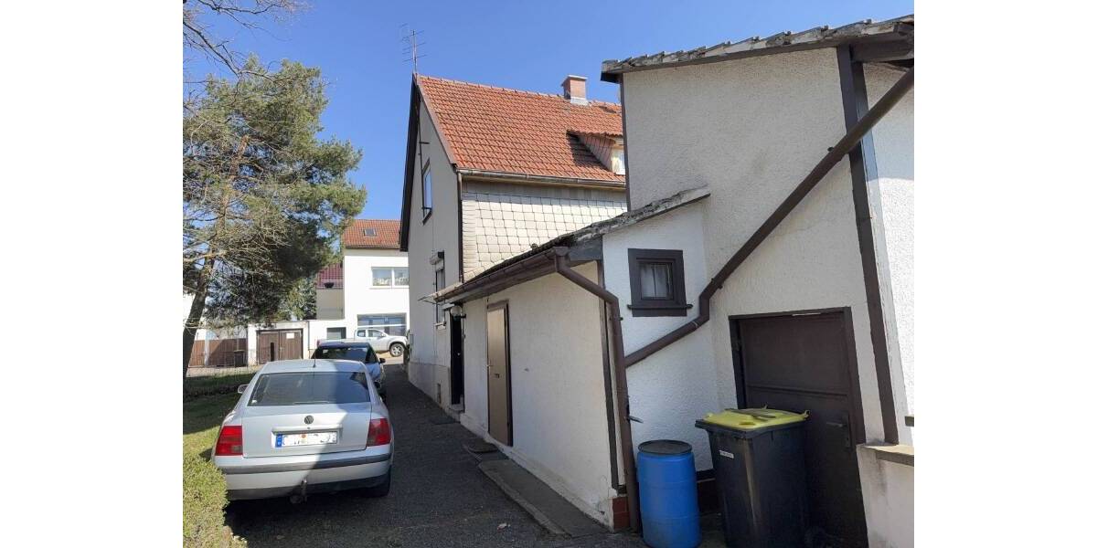 Doppelhaushälfte Gotha Uelleben - 7 Zimmer, 85 m&sup2;, 90.000&euro; | Angebot:25664932