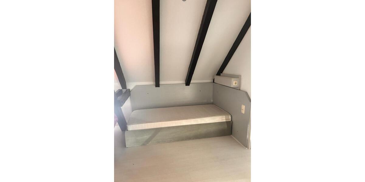 Dachgeschoßwohnung Erfurt Johannesplatz - 1 Zimmer, 62 m&sup2;, 775&euro; | Angebot:24475258