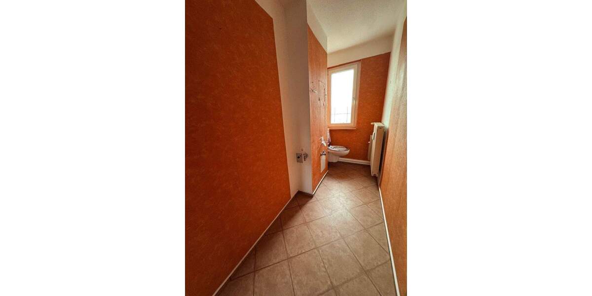Etagenwohnung Gotha - 4 Zimmer, 106 m&sup2;, 120.000&euro; | Angebot:25682865
