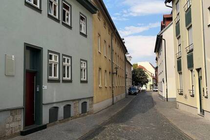Frei ab sofort - Tiefgaragenstellplatz mitten in der Altstadt! zimmer