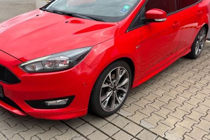 Ford Focus 170.000 km 7.150 &euro; Gotha 99867