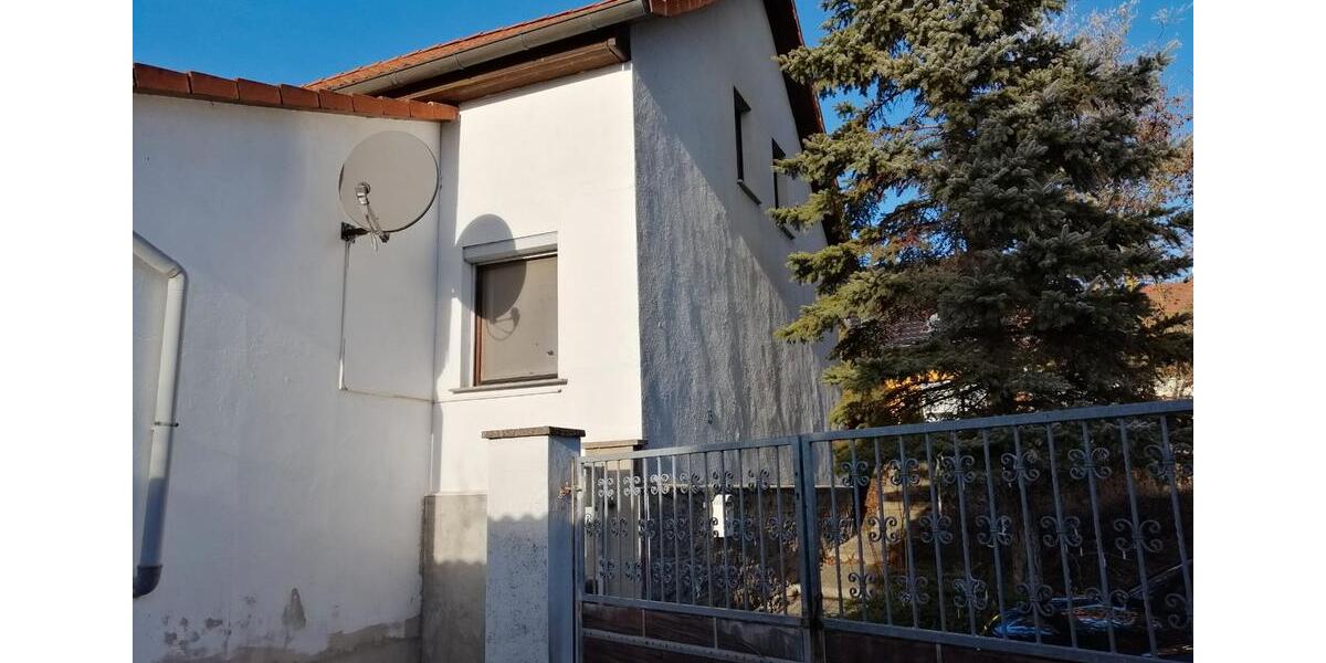 Einfamilienhaus Straußfurt - 6 Zimmer, 140 m&sup2;, 140.000&euro; | Angebot:26360226