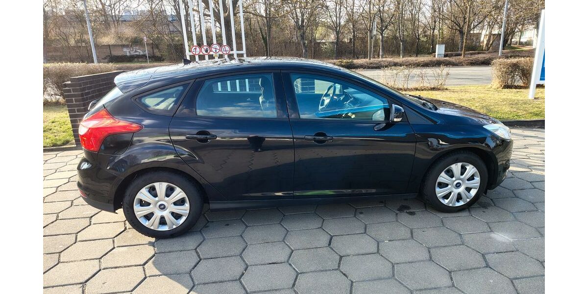 Ford Focus 164.000 km 4.900 &euro; Erfurt 99099