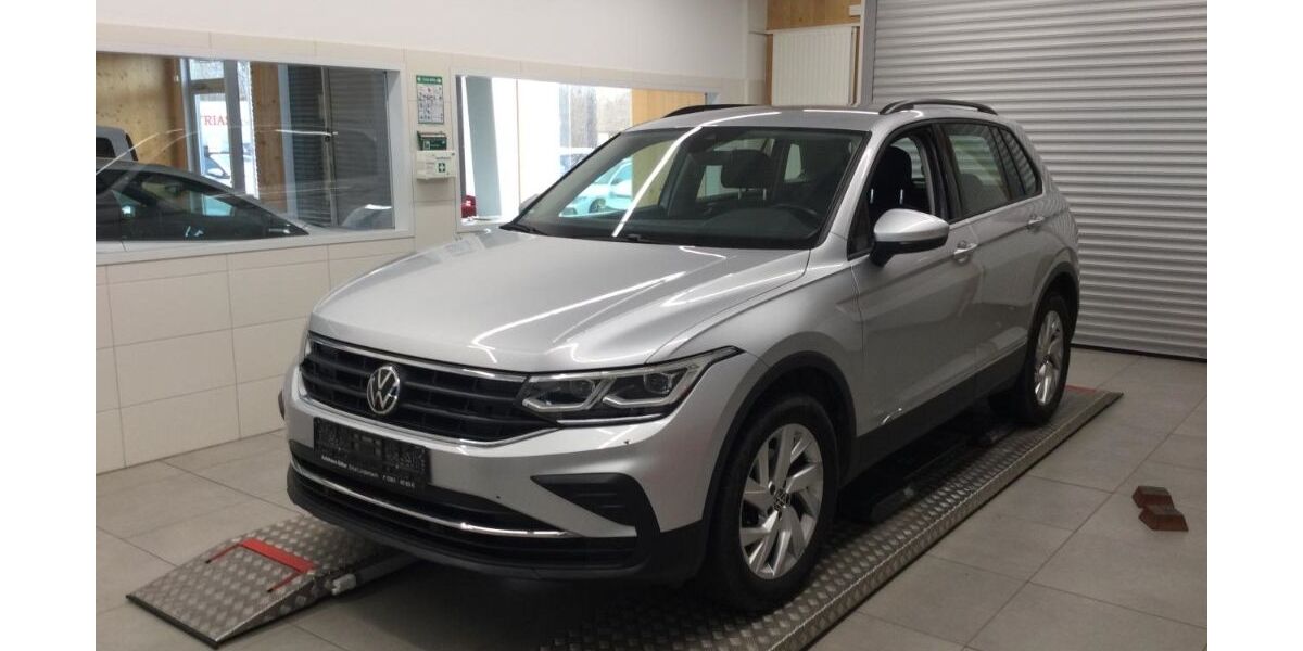 VW Tiguan 51.204 km 26.550 &euro; Erfurt 99098