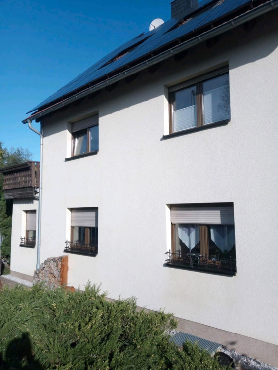 Vielseitiges Wohnensemble mit drei Wohneinheiten, großem Grundstück und moderner Ausstattung 6 zimmer