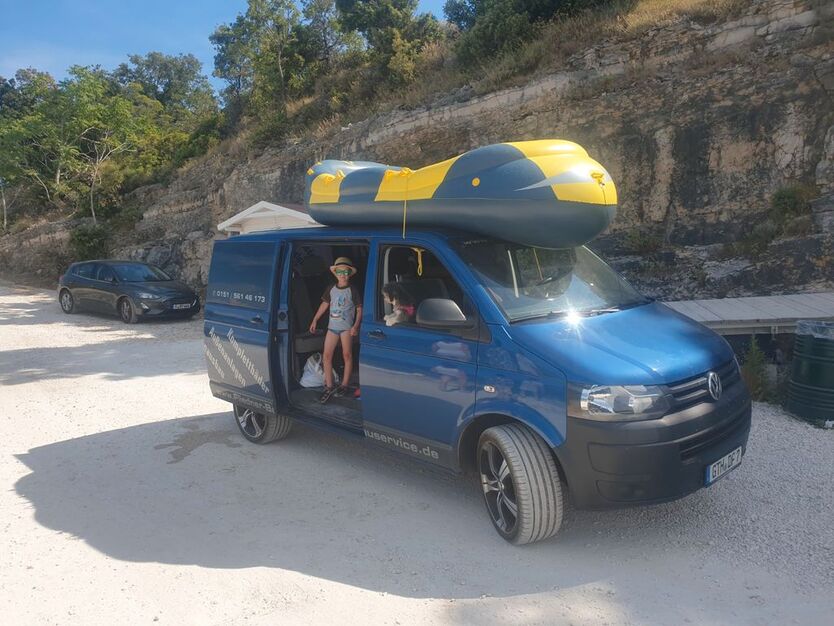 VW T5 Transporter 185.000 km 15.999 € Drei Gleichen 99869