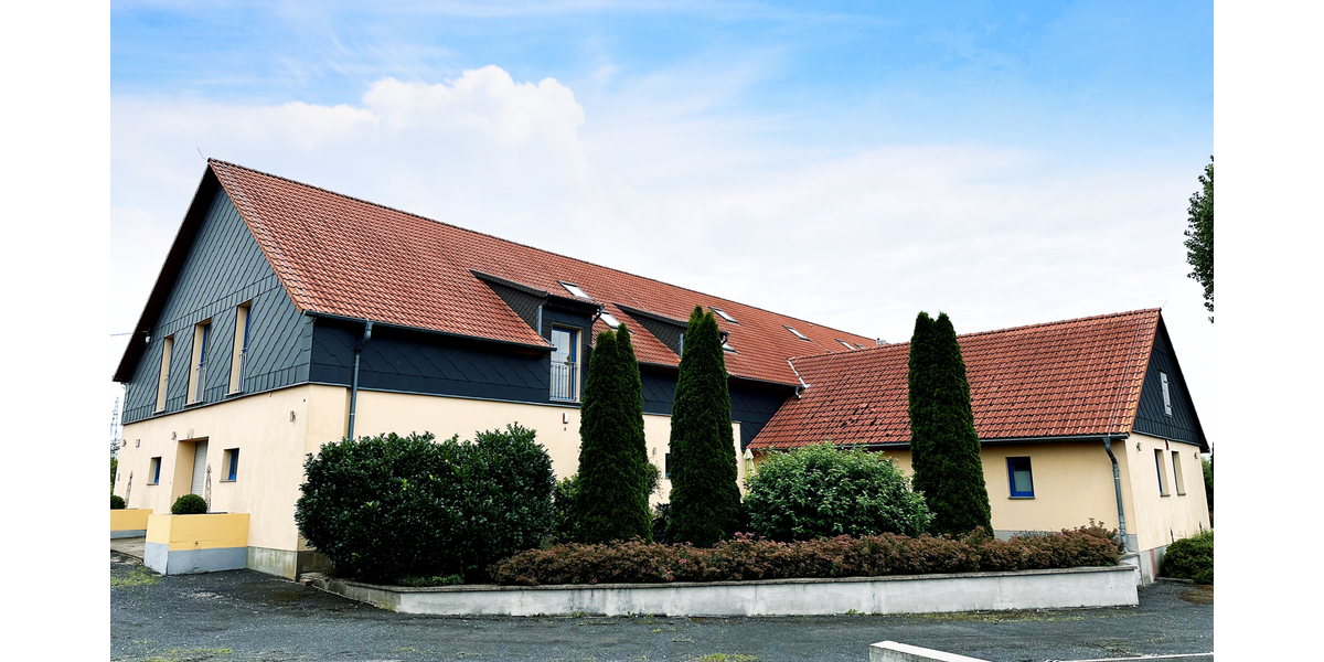 Einfamilienhaus Bad Berka - 19 Zimmer, 1.090 m&sup2;, 1.250.000&euro; | Angebot:17354029