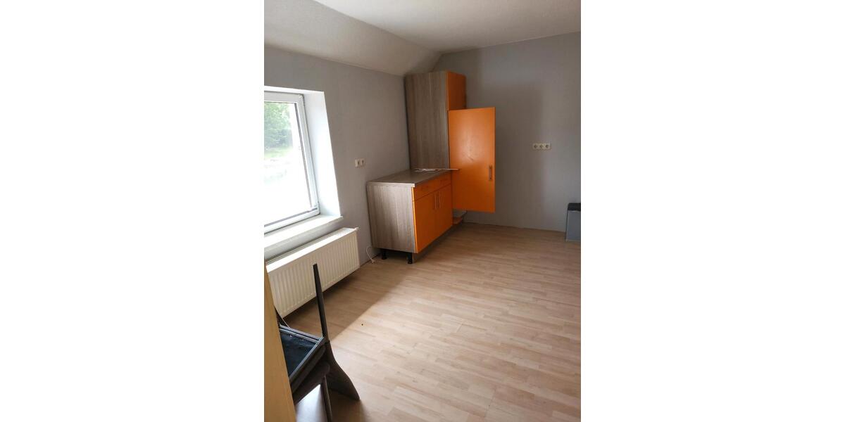 Einfamilienhaus Greußen - 4 Zimmer, 120 m&sup2;, 160.000&euro; | Angebot:27018010