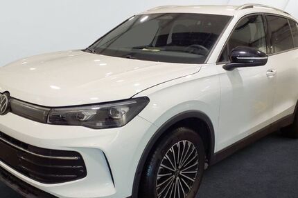 VW Tiguan 17.832 km 33.998 &euro; Erfurt 99098