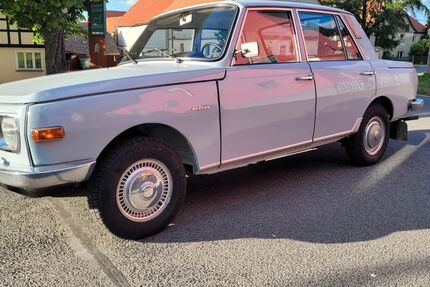 Wartburg 353 55.800 km 9.999 € Blankenhain 99444