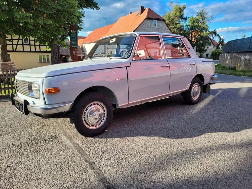 Wartburg 353 55.800 km 9.999 € Blankenhain 99444