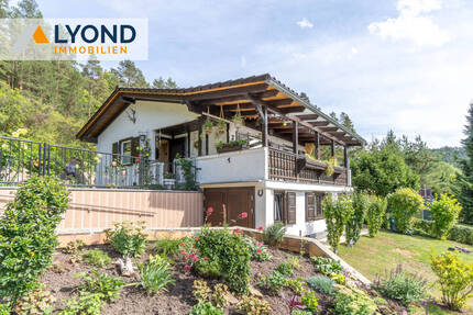 Charmantes Wochenendhaus in Kleinbreitenbach - idyllische Höhenlage mit unverbautem Ausblick und liebevoll angelegtem Garten 2 zimmer
