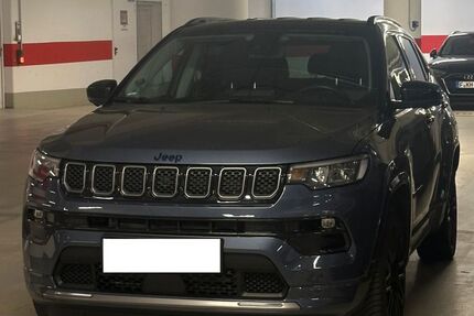 Jeep Compass 104.000 km 18.500 &euro; Erfurt 99085