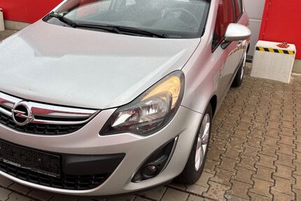 Opel Corsa 171.000 km 2.950 &euro; Gotha 99867
