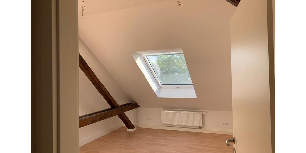 Dachgeschoßwohnung Erfurt Andreasvorstadt - 4 Zimmer, 125 m&sup2;, 1.375&euro; | Angebot:24794194