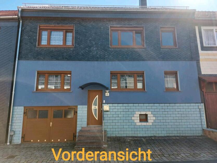 Ein - Zweifamilienhaus , modernisiert in OT von Ilmenau