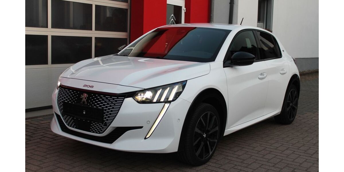 Peugeot 208 11.990 km 17.990 &euro; Großrudestedt 99195