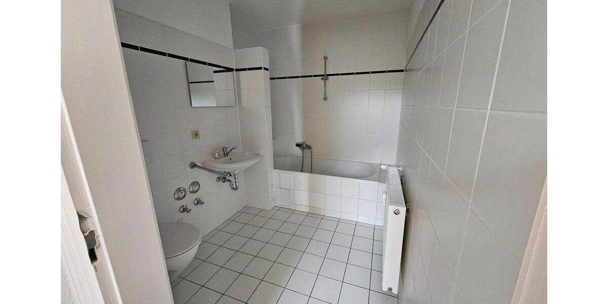 Etagenwohnung Stadtilm - 3 Zimmer, 85 m&sup2;, 767&euro; | Angebot:25057569