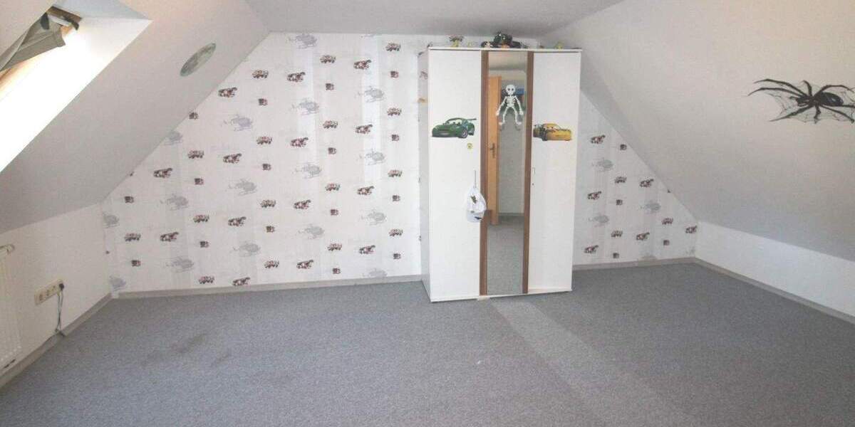 Einfamilienhaus Tonna Burgtonna - 9 Zimmer, 280 m&sup2;, 255.000&euro; | Angebot:25704606