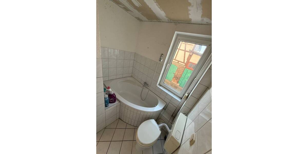 Mehrfamilienhaus, Wohnhaus Geratal - 6 Zimmer, 115 m&sup2;, 120.000&euro; | Angebot:25796922