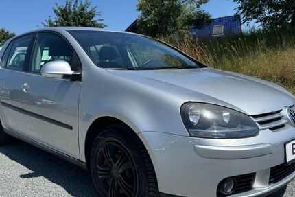 VW Golf 127.000 km 3.800 &euro; Weimar 99423