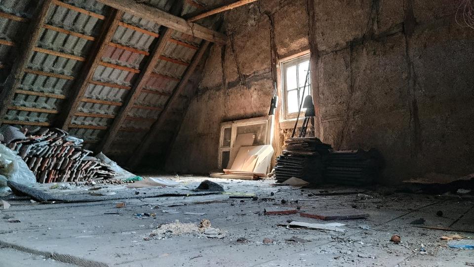 Einfamilienhaus Am Ettersberg - 7 Zimmer, 110 m&sup2;, 140.000&euro; | Angebot:27071067